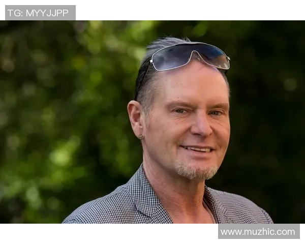 足球巨星退役后财富积累揭秘如何轻松走向人生巅峰